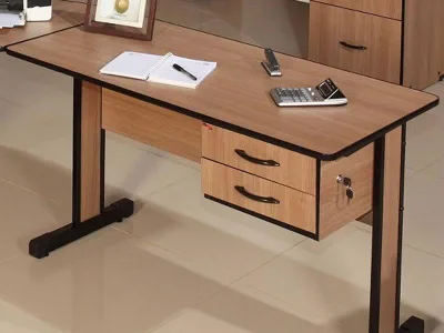 Mesa 1,37 x 0,60 sem gavetas - Minas Office
